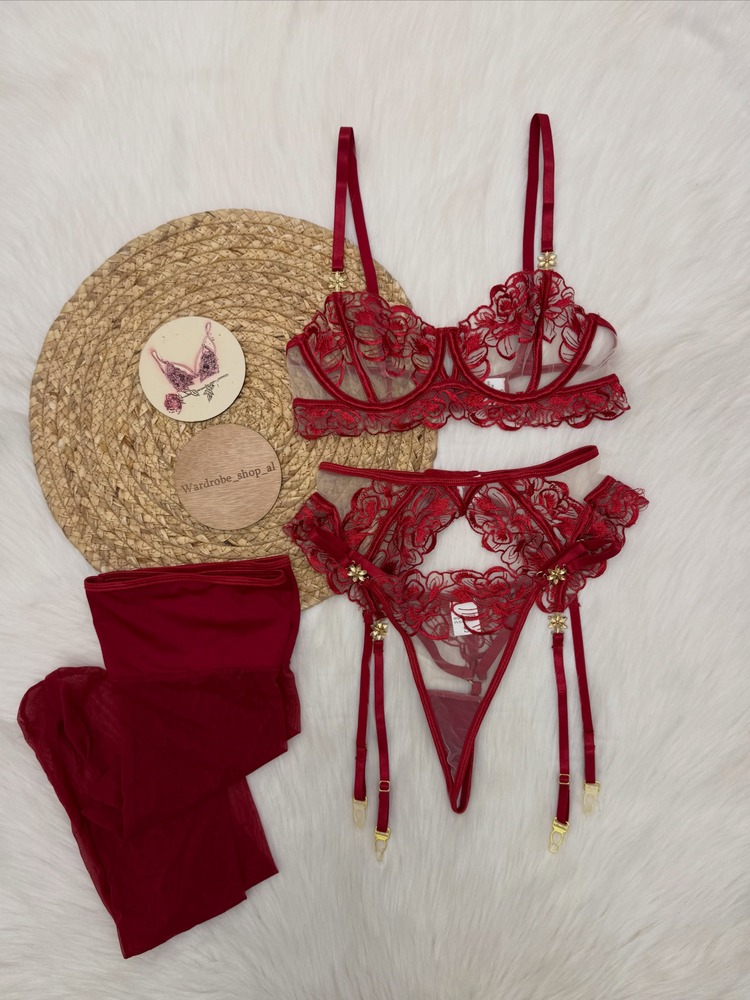レディース バーガンディ レース ランジェリーセット アンダ - Lace Bralette Set のレビューと価格